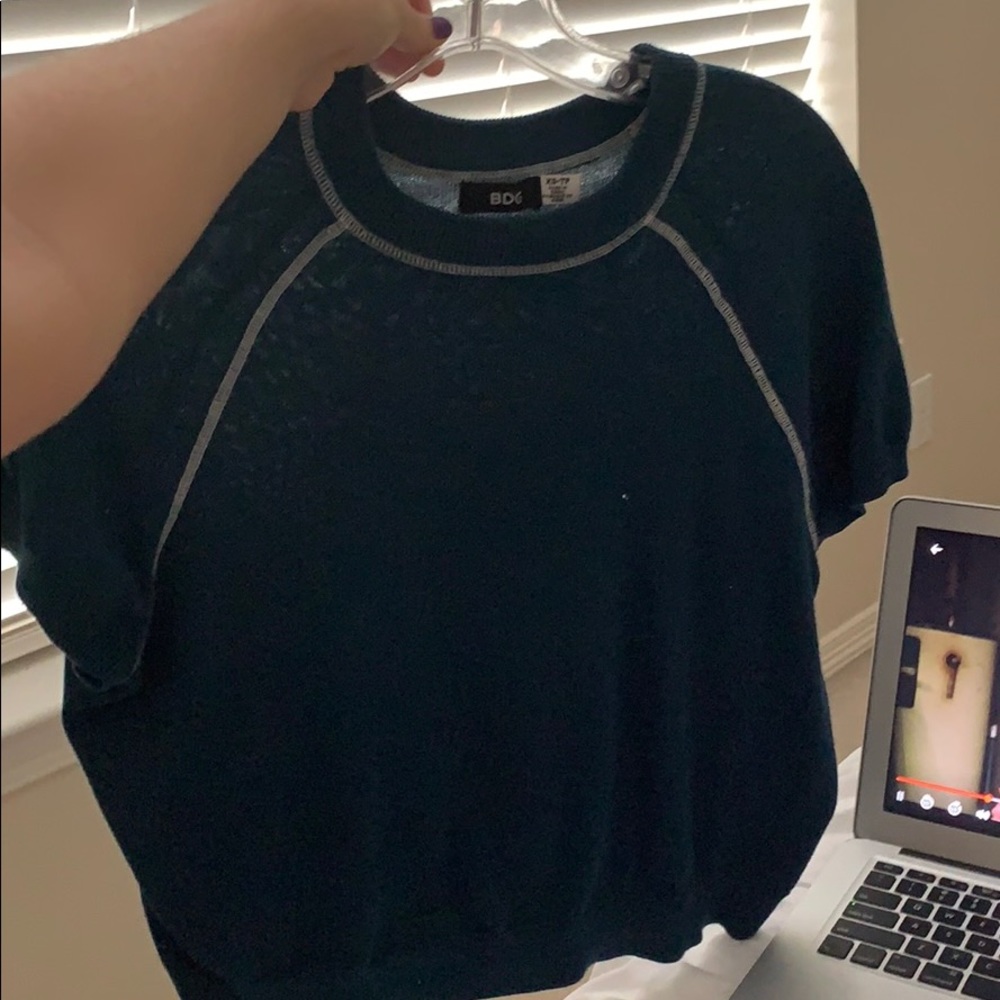 BDG top fits like a small even thought it’s an xs